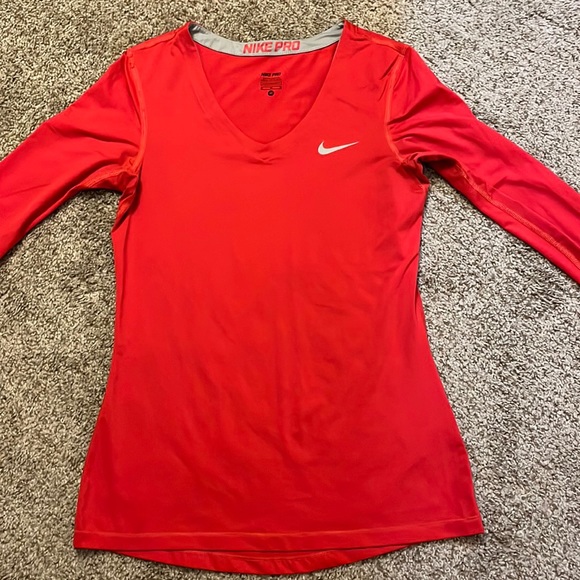 Nike Pro Dri-fit Longsleeve Top - Picture 3 of 9